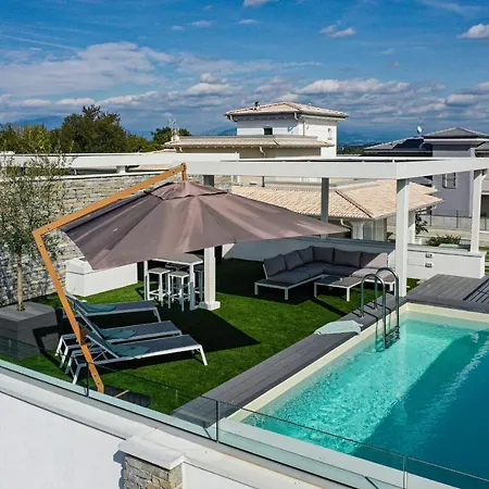 Villetta Dolci Luxury Chalet *