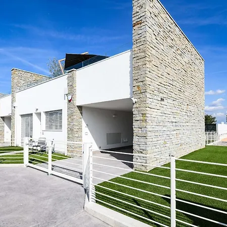 Villetta Dolci Luxury Chalet Peschiera del Garda
